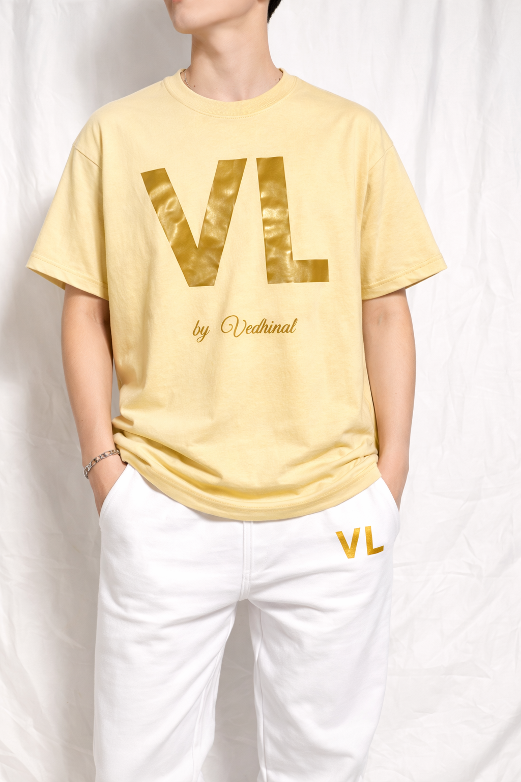 Cream VL logo t-shirt