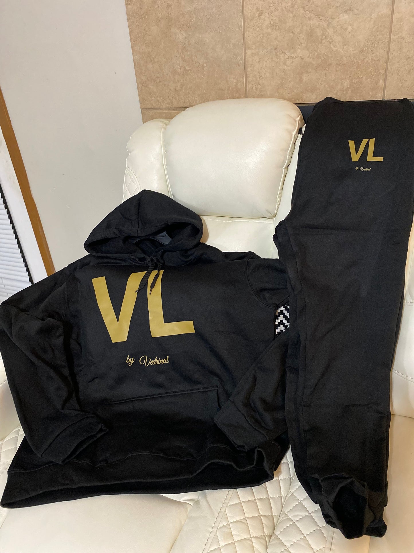 Two piece VL logo sweat set