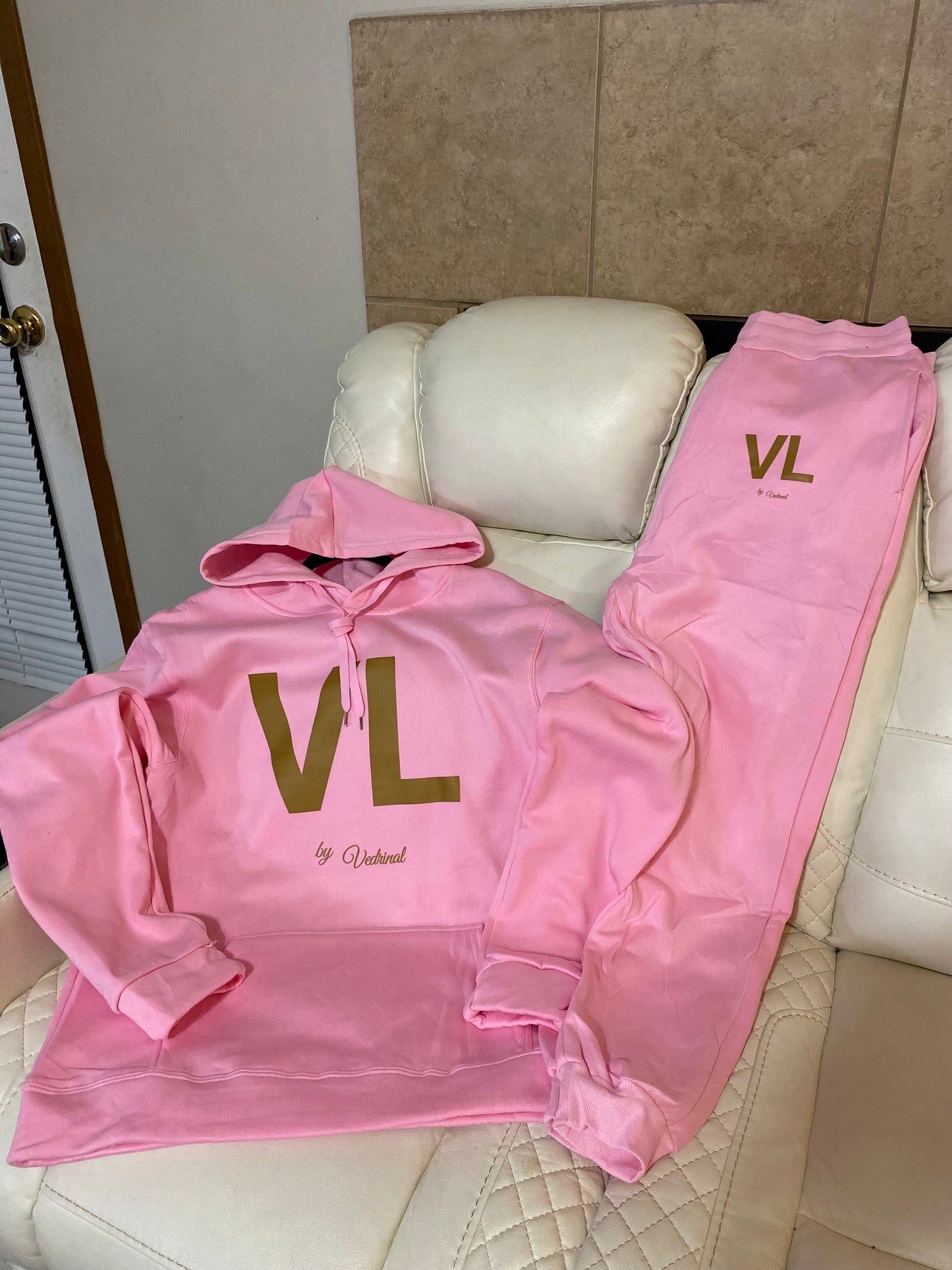 Two piece VL logo sweat set